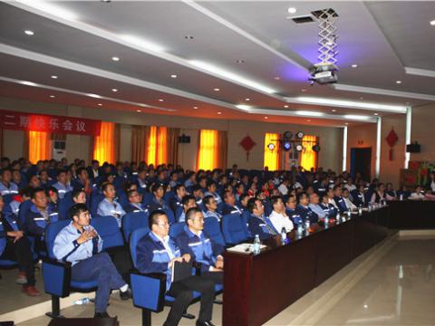 尊龙凯时集团2018年质量月总结表扬大会顺遂召开 