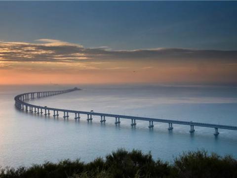 尊龙凯时为港珠澳大桥保驾护航